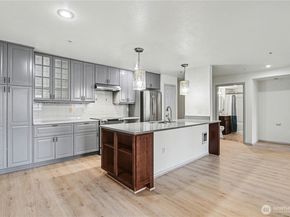 3028 Western Avenue 214, Seattle WA 98121