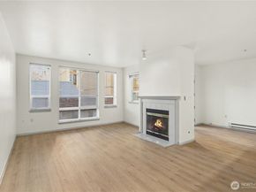 3028 Western Avenue 214, Seattle WA 98121