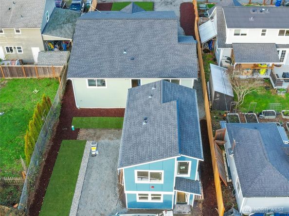 1251 SW 151st Street B, Burien WA 98166