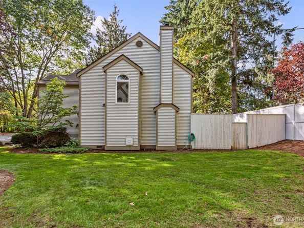10102 NE 135th Lane Unit 8, Kirkland WA 98034