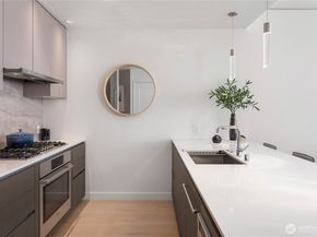 2510 6th Avenue 3401, Seattle WA 98121