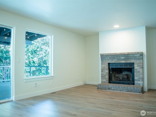 27109 109th Court SE, Kent WA 98030