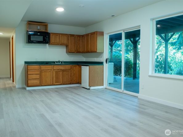 27109 109th Court SE, Kent WA 98030