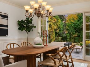 10605 SE 30th Street, Bellevue WA 98004