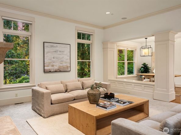 10605 SE 30th Street, Bellevue WA 98004