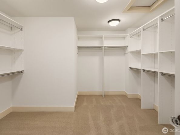 10605 SE 30th Street, Bellevue WA 98004