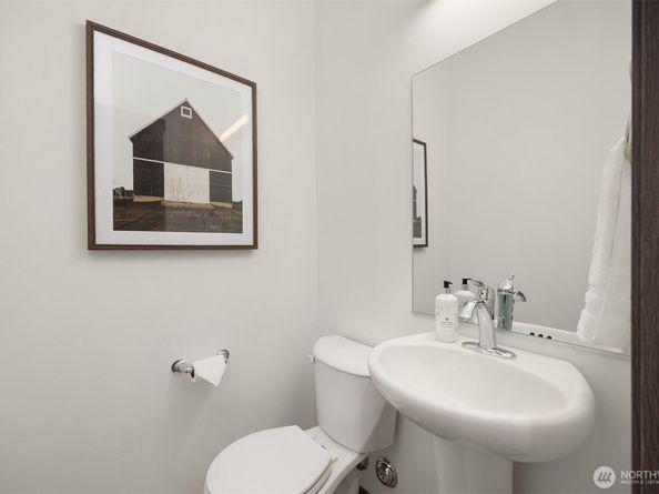 1339 Nolta Loop NE, Bainbridge Island WA 98110