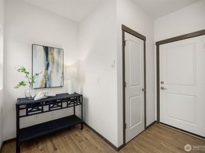 1339 Nolta Loop NE, Bainbridge Island WA 98110