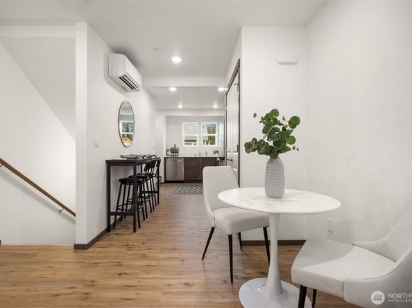 1339 Nolta Loop NE, Bainbridge Island WA 98110