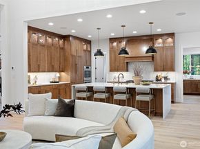 7107 254th Avenue NE, Redmond WA 98053