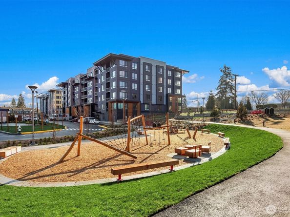 6901 NE 184th Lane 306, Kenmore WA 98028