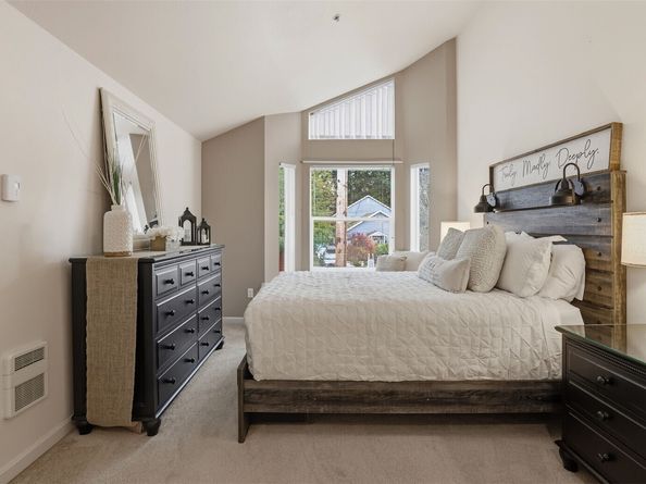 2001 120th Place SE 2105, Everett WA 98208