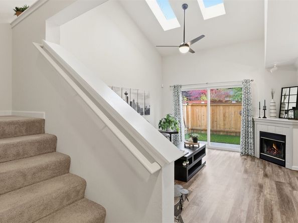 2001 120th Place SE 2105, Everett WA 98208