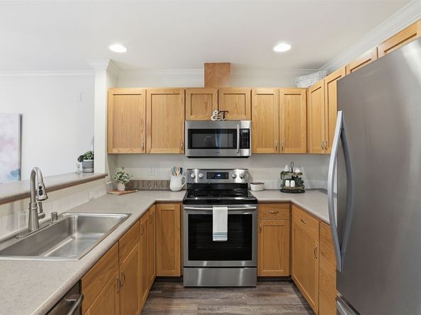 2001 120th Place SE 2105, Everett WA 98208