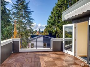 7721 15th Avenue NW A, Seattle WA 98117