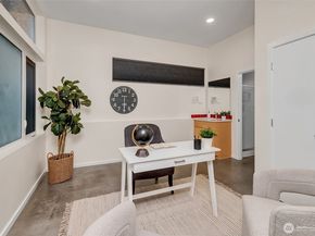 7721 15th Avenue NW A, Seattle WA 98117