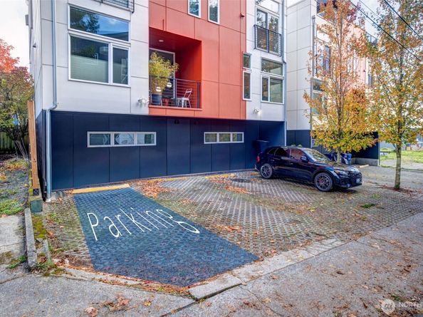 7721 15th Avenue NW A, Seattle WA 98117