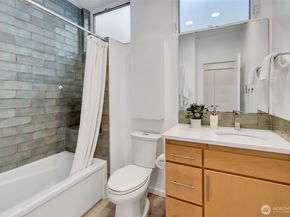 7721 15th Avenue NW A, Seattle WA 98117