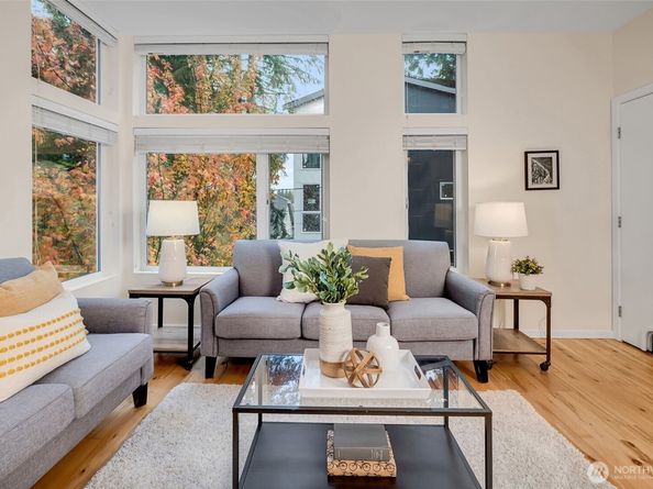 7721 15th Avenue NW A, Seattle WA 98117