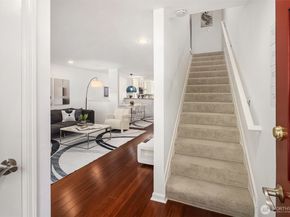 379 100th Avenue NE A, Bellevue WA 98004