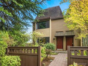 379 100th Avenue NE A, Bellevue WA 98004