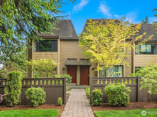 379 100th Avenue NE A, Bellevue WA 98004