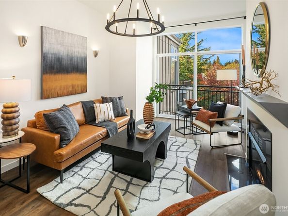 521 7th Avenue 403, Kirkland WA 98033