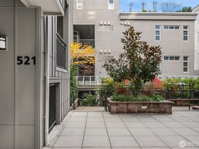 521 7th Avenue 403, Kirkland WA 98033
