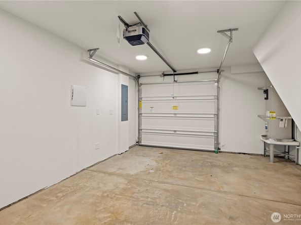 4107 25th Avenue SW, Seattle WA 98106