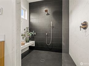 4107 25th Avenue SW, Seattle WA 98106