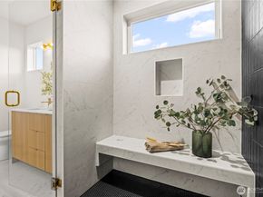 4107 25th Avenue SW, Seattle WA 98106