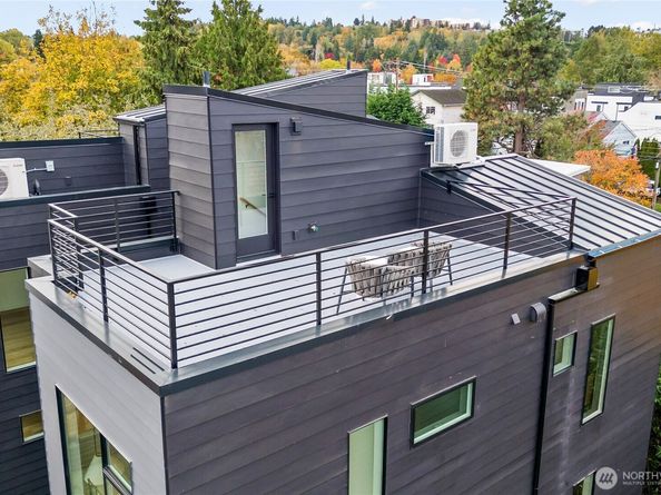 4107 25th Avenue SW, Seattle WA 98106