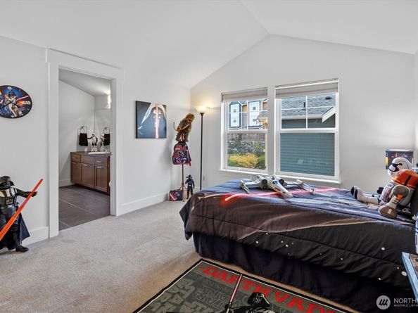 6015 Lanham Place SW, Seattle WA 98126