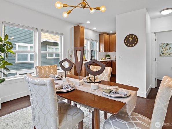 6015 Lanham Place SW, Seattle WA 98126