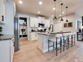 18429 Meridian Avenue SE CR 25, Bothell WA 98012