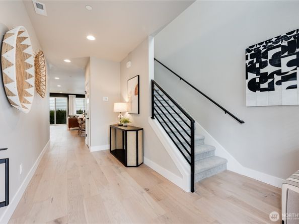 18429 Meridian Avenue SE CR 25, Bothell WA 98012