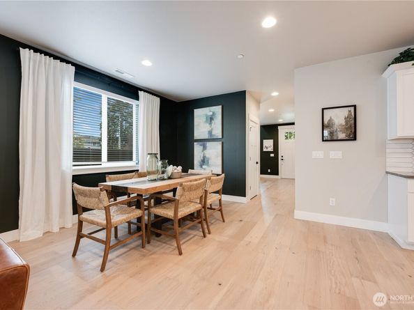 18429 Meridian Avenue SE CR 25, Bothell WA 98012