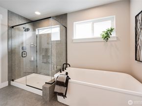 18429 Meridian Avenue SE CR 25, Bothell WA 98012