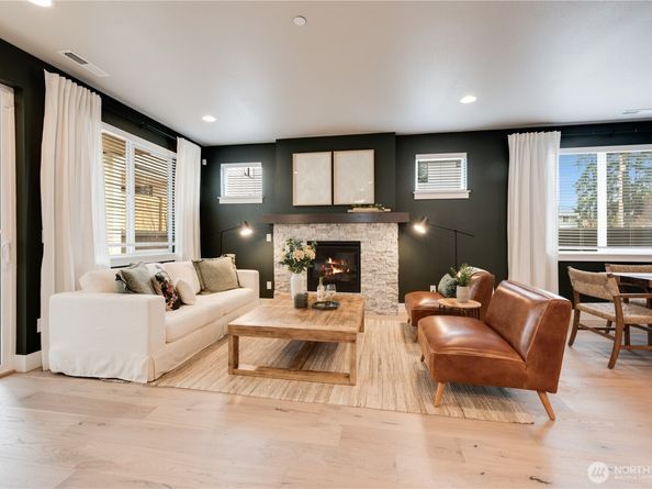 18429 Meridian Avenue SE CR 25, Bothell WA 98012