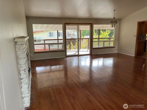 15237 NE 3rd Street, Bellevue WA 98007