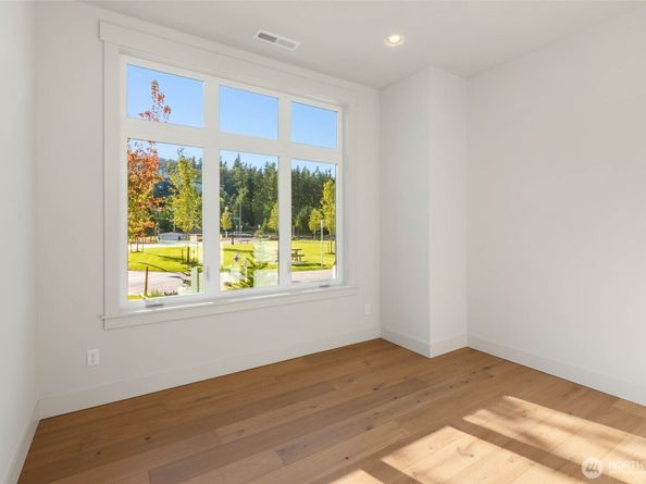 21041 SE 80th Street, Issaquah WA 98027