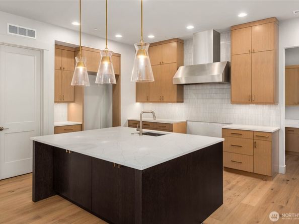 21041 SE 80th Street, Issaquah WA 98027