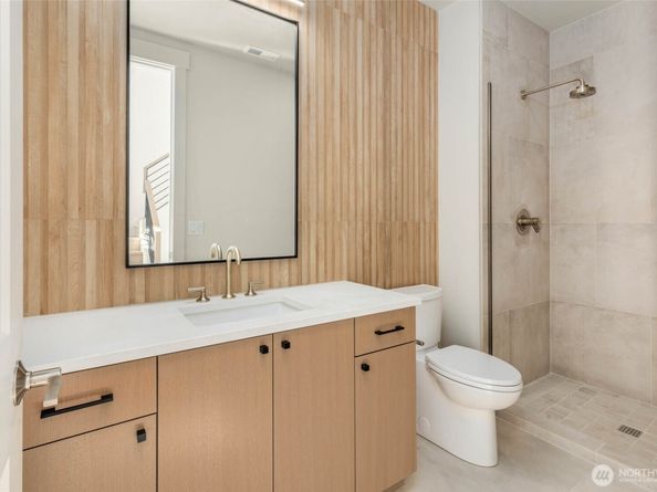 21041 SE 80th Street, Issaquah WA 98027