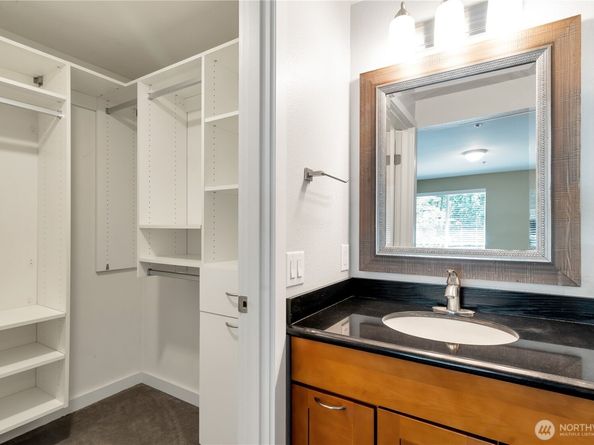 19404 Bothell Way B304, Bothell WA 98011