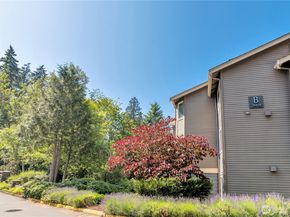 19404 Bothell Way B304, Bothell WA 98011