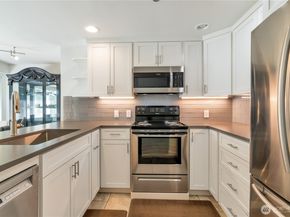 19404 Bothell Way B304, Bothell WA 98011