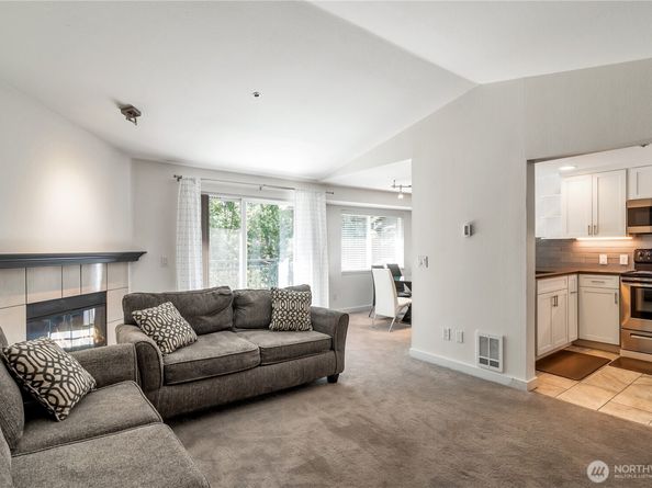 19404 Bothell Way B304, Bothell WA 98011