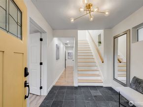944 21st Avenue, Seattle WA 98122