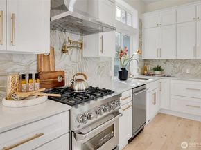 944 21st Avenue, Seattle WA 98122