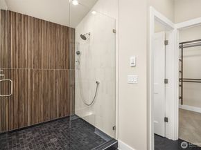 7721 Sunnyside Avenue N, Seattle WA 98103